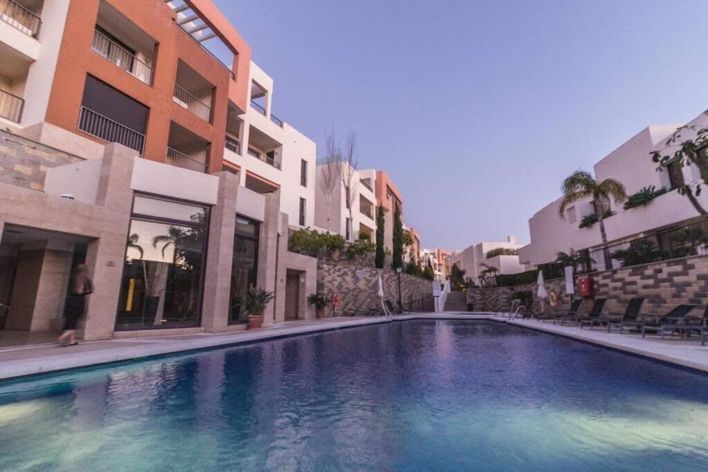 Samara 20 Luxury Gym Pools Panoramic Views Apartemen
