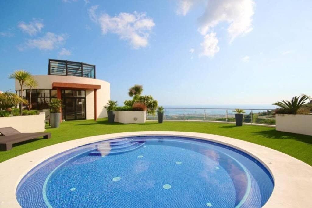 Apartemen Samara 20 Luxury Gym Pools Panoramic Views